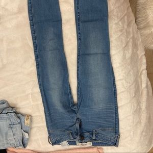 HOLLISTER medium wash jean leggings